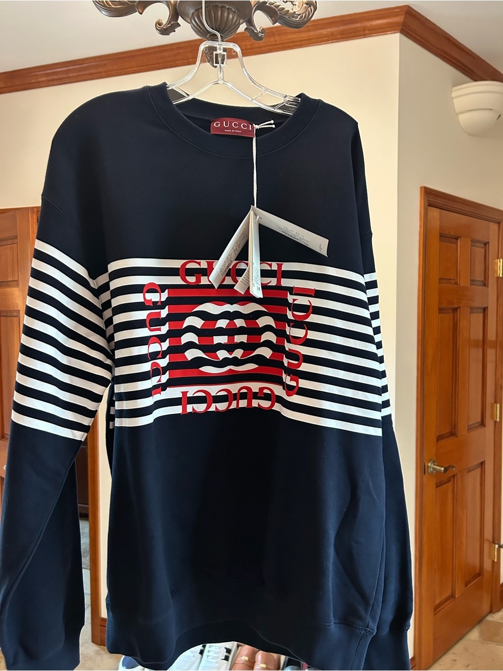 Men's Gucci 100% cotton logo print sweatshirt size large made in Italy NWT - Picture 2 of 9